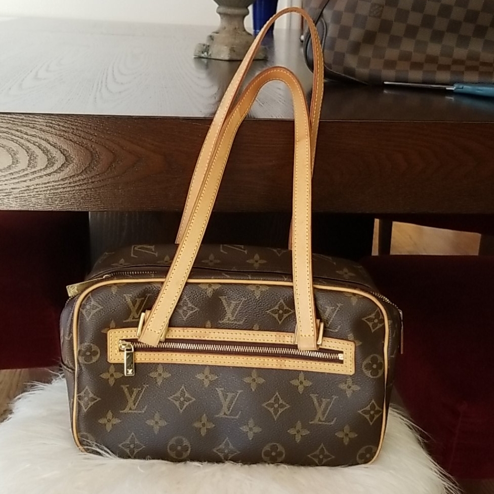 Louis Vuitton Cite MM